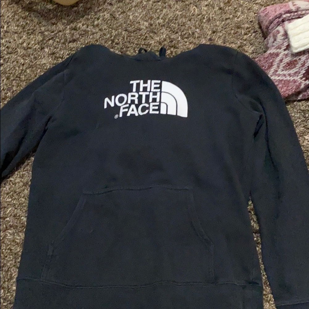 black north face hoodie